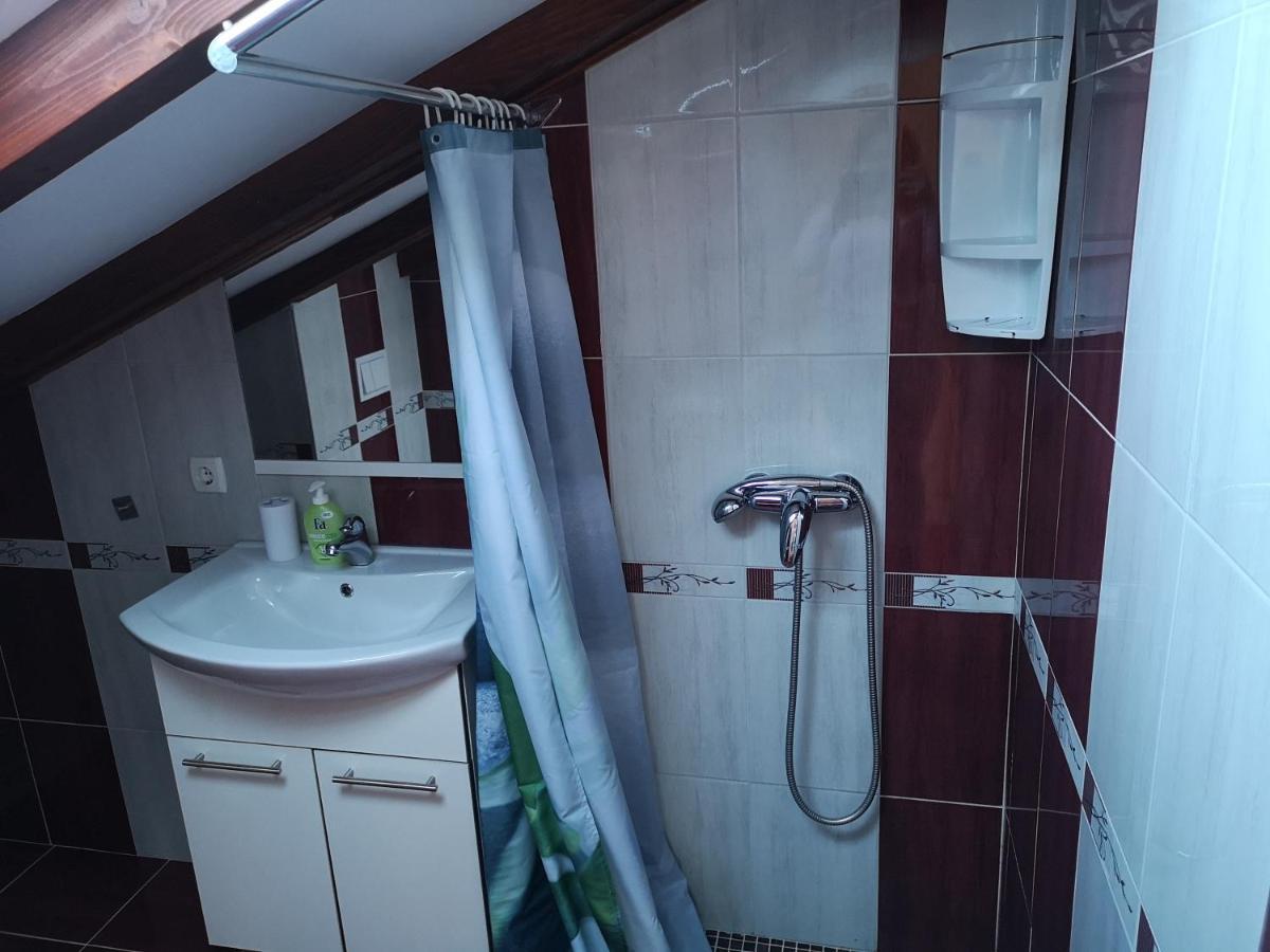 Apartments With A Parking Space Lopar, Rab - 16680 المظهر الخارجي الصورة