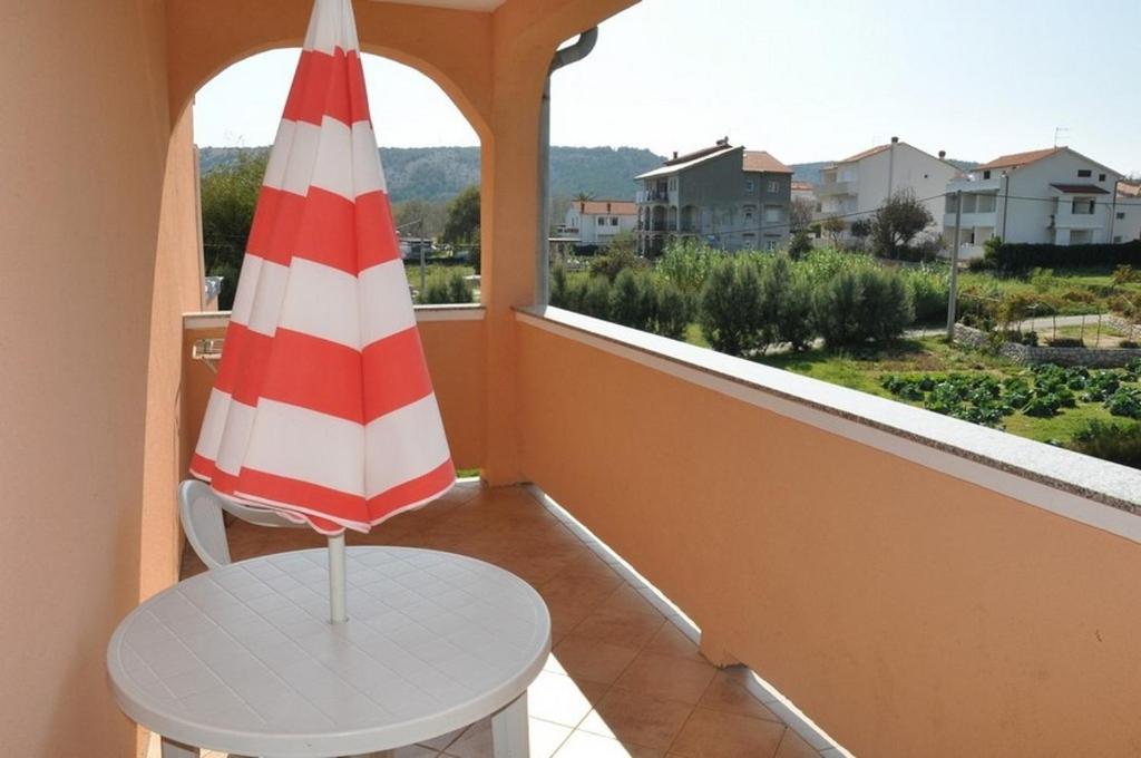 Apartments With A Parking Space Lopar, Rab - 16680 المظهر الخارجي الصورة