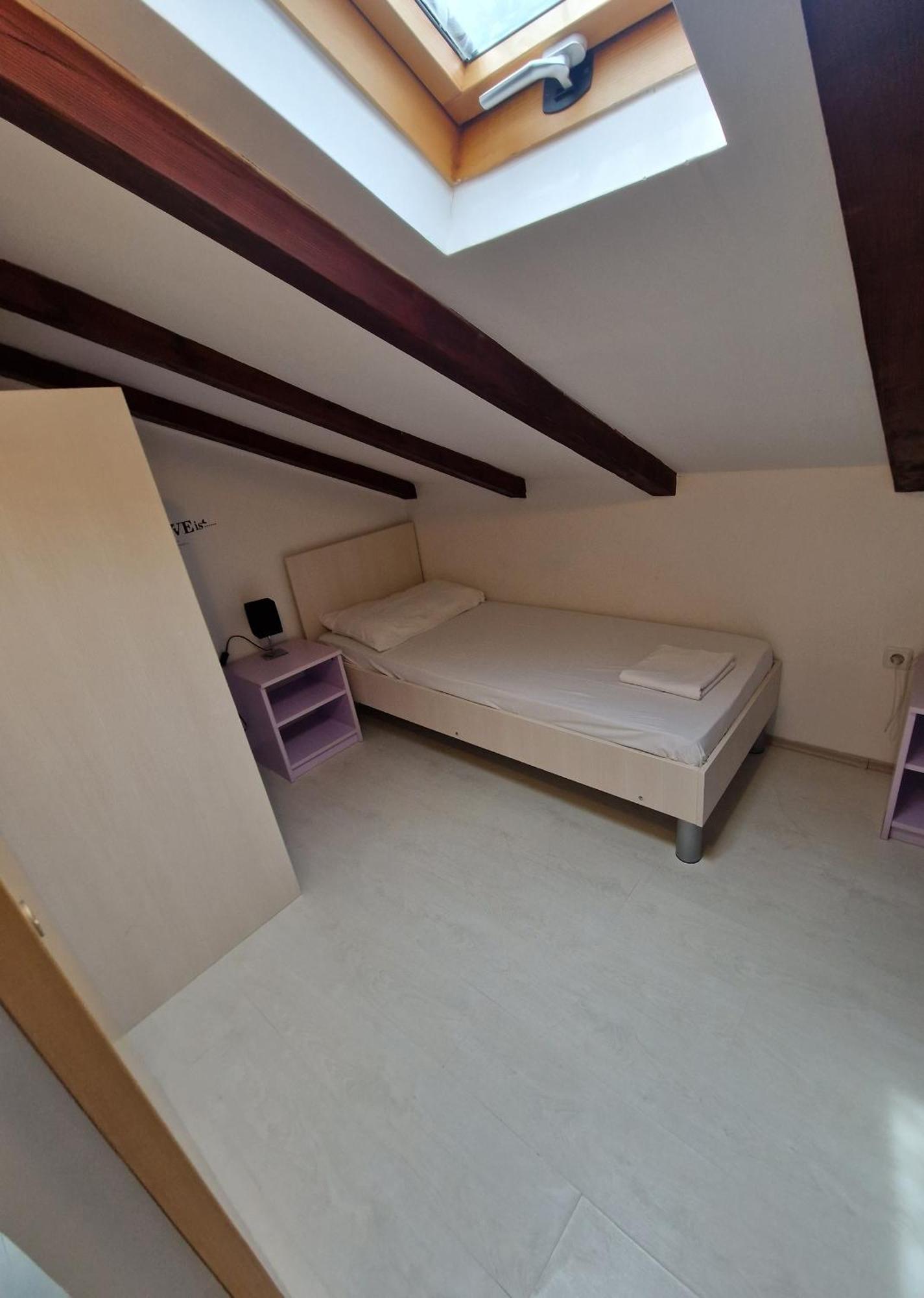 Apartments With A Parking Space Lopar, Rab - 16680 المظهر الخارجي الصورة